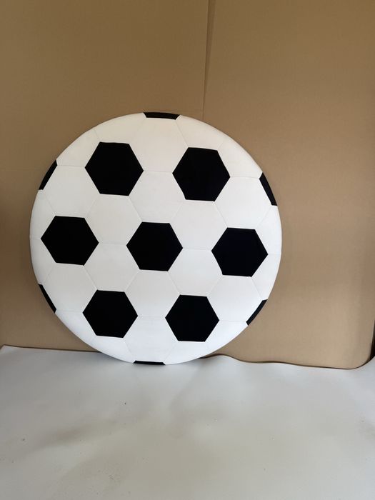 Tapxierowny panel scienny pilka