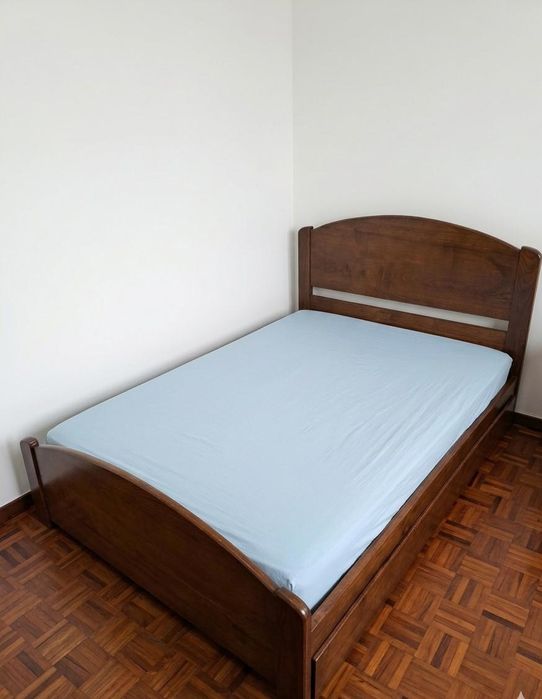 Cama madeira casal