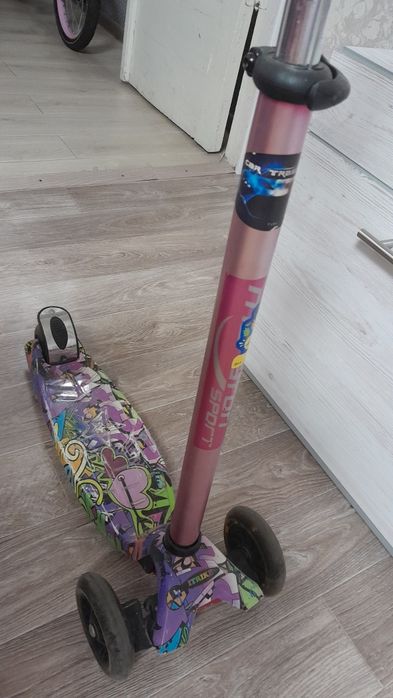 Самокат дитячий у гарному стані