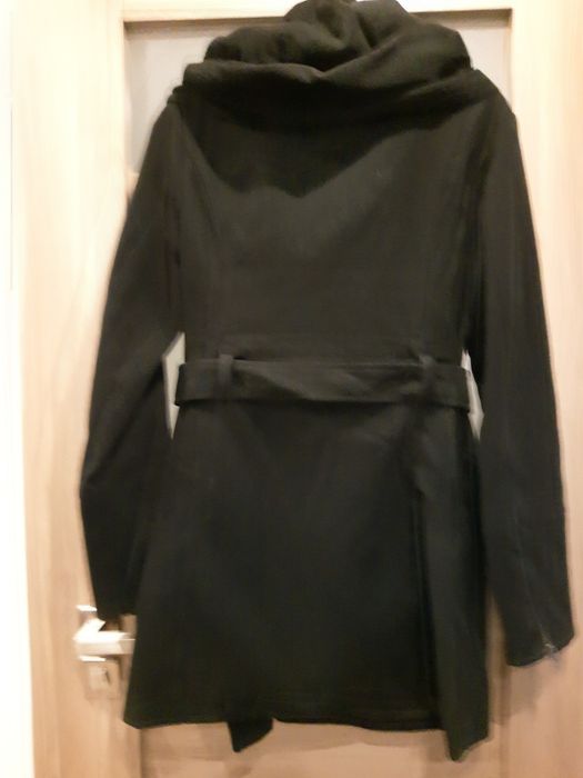 New Look czarny płaszczyk 14 42