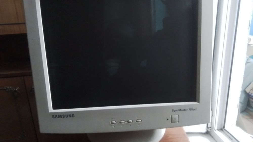 Монитор компьютерный Самсунг SynsMaster  рабочий 2004 год