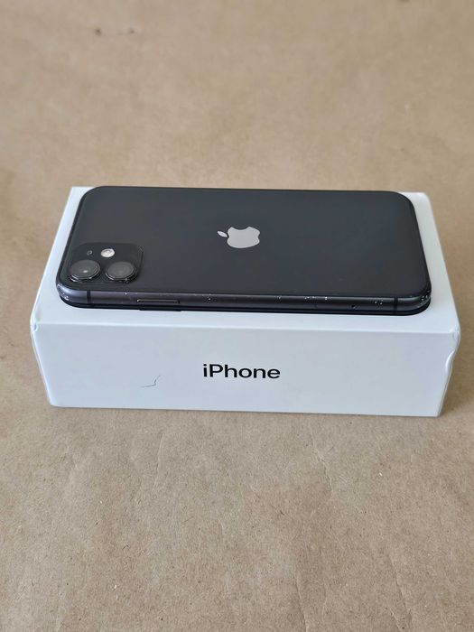 Iphone 11 128Gb.  Muito bom