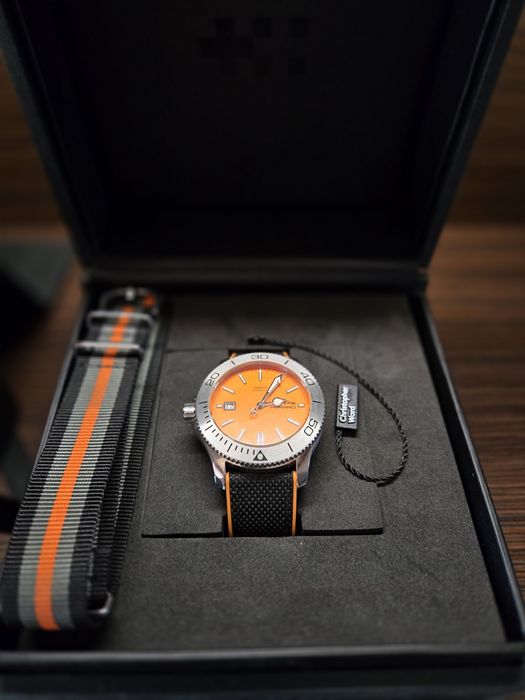 Christopher Ward Trident Orange Christopher Ward C60 Trident Pro