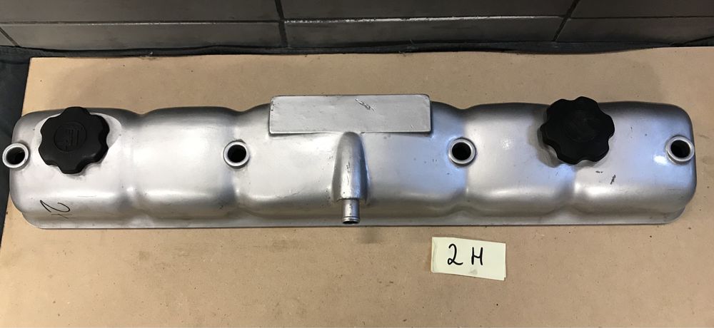 Pokrywa zaworów Toyota 2H