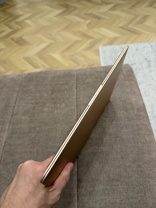 MacBook Air 13 2019 i5 1.6-3.4GHz /8 GB /128 Gb 92% АКБ!