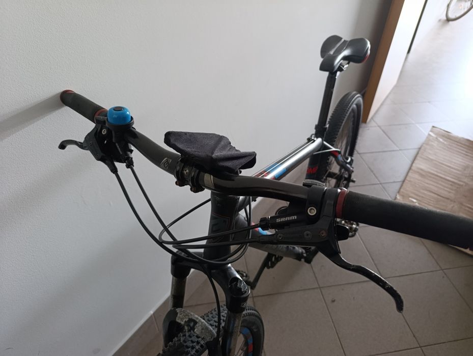 Bike Berg  xc9 300€ discos a óleo 29'