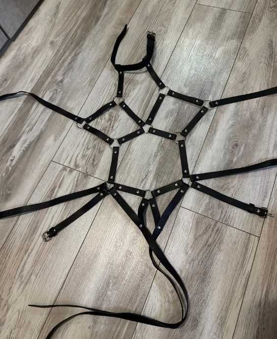 Harness uprząż na cale cialo skora