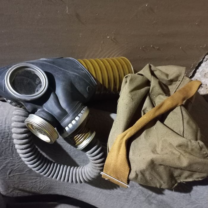Противогаз СРСР черний с подсумкой ++
