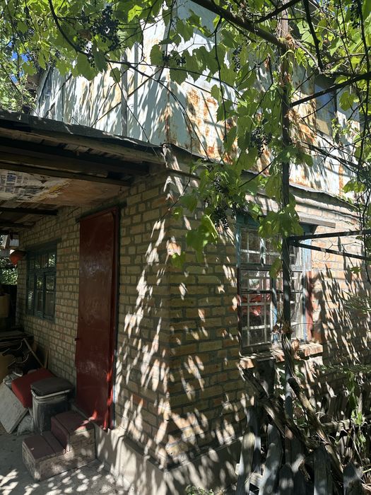 Приватизований в межах міста, вода в будинку