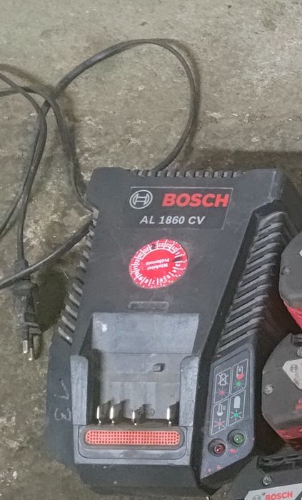 Ładowarka Bosch AL 1860 CV 14,4V–18V Fast Charger