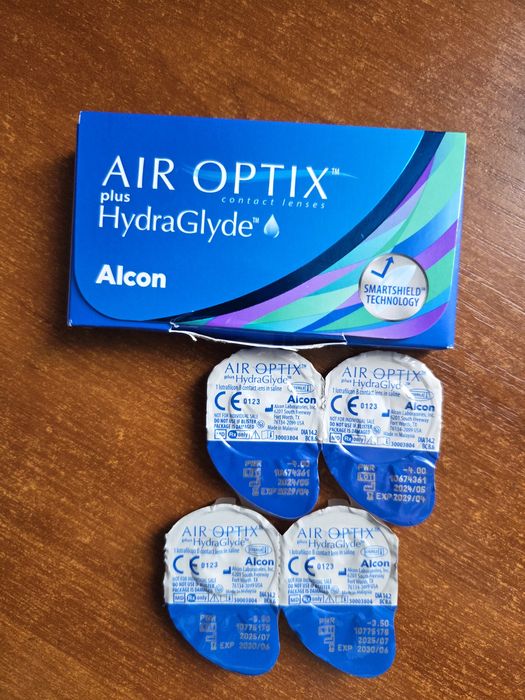 Продам лінзи для зору Air optix -4.0