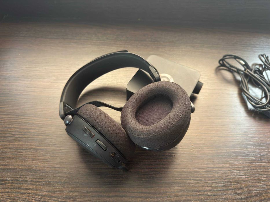 Геймерські Навушники/Гарнітур SteelSeries Arctis Pro Wireless (бездротові, ігрові)