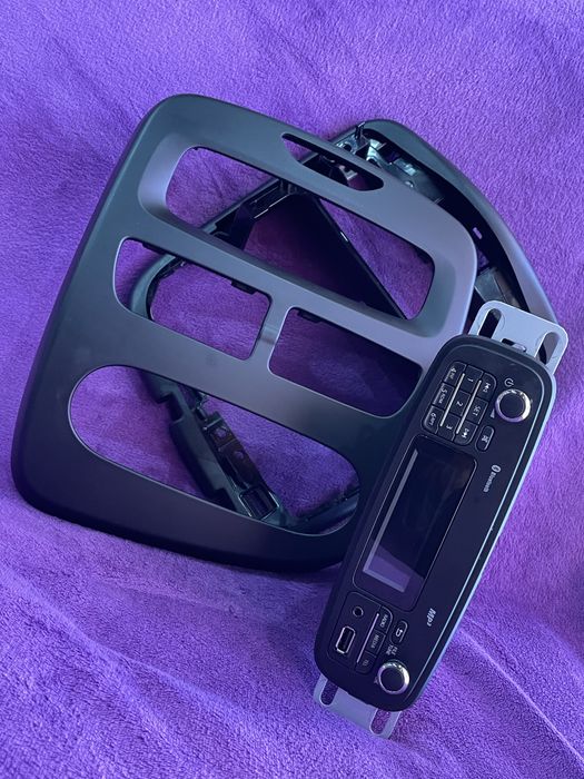 Radio Renault Clio 4 com molduras