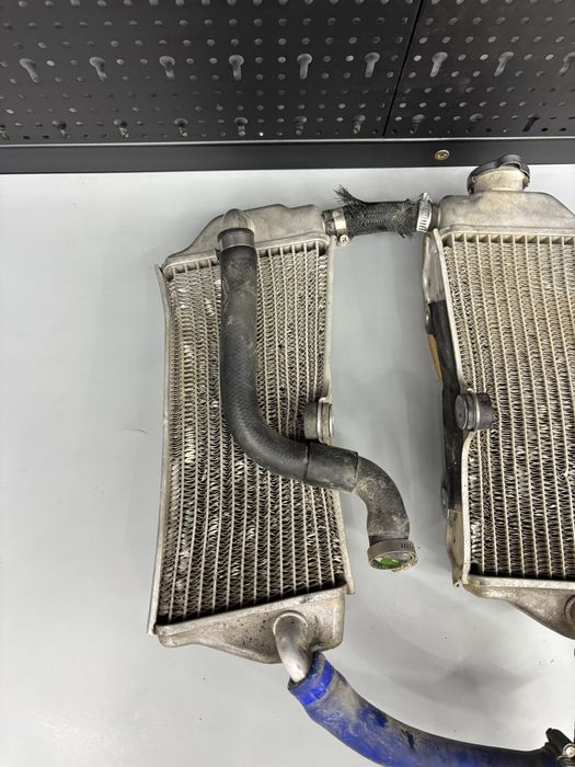 Komplet Chłodnic Chłodnica Lewa Prawa YAMAHA YZF250 R 10-13