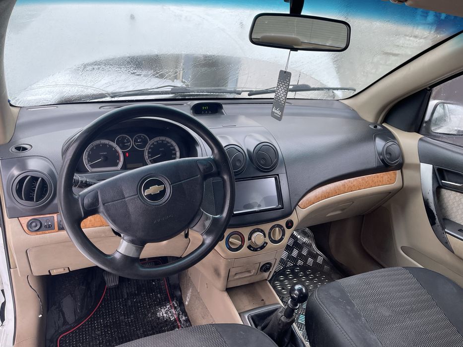 Продам автомобіль полностью робочим состояние