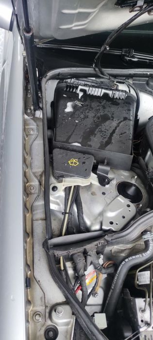 Mercedes-Benz E-Class 2003 W211  •  220 CDI AT (автомат)