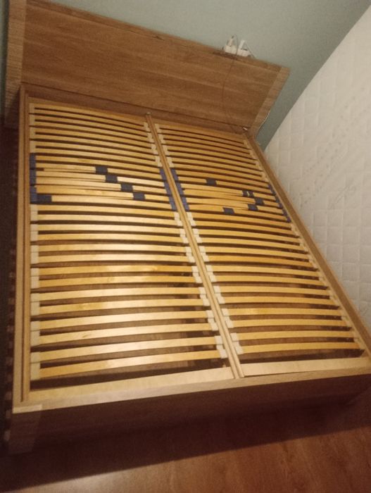 Łóżko małżeńskie + szafki nocne
