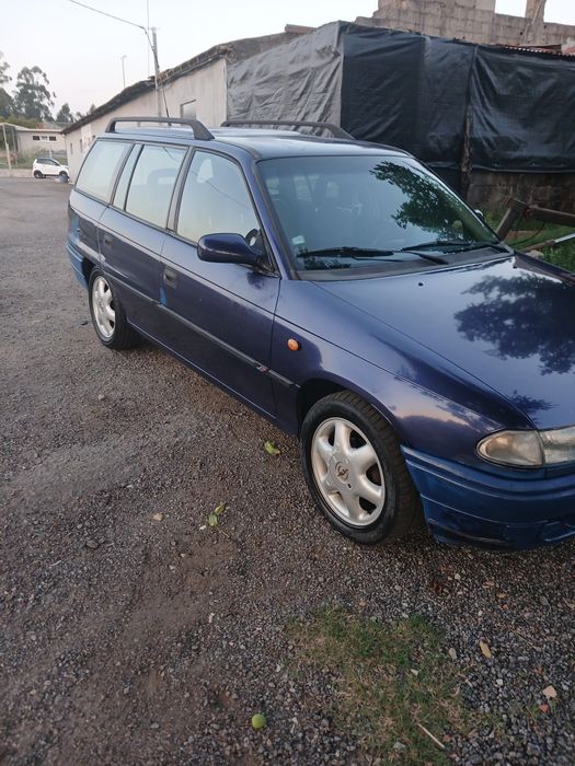 Vendo carrinha em bom estado geral