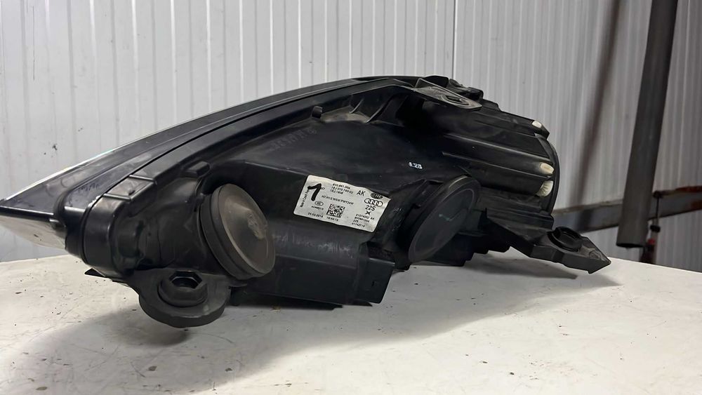 Farol Frente Direito Audi A3/S3 8V
