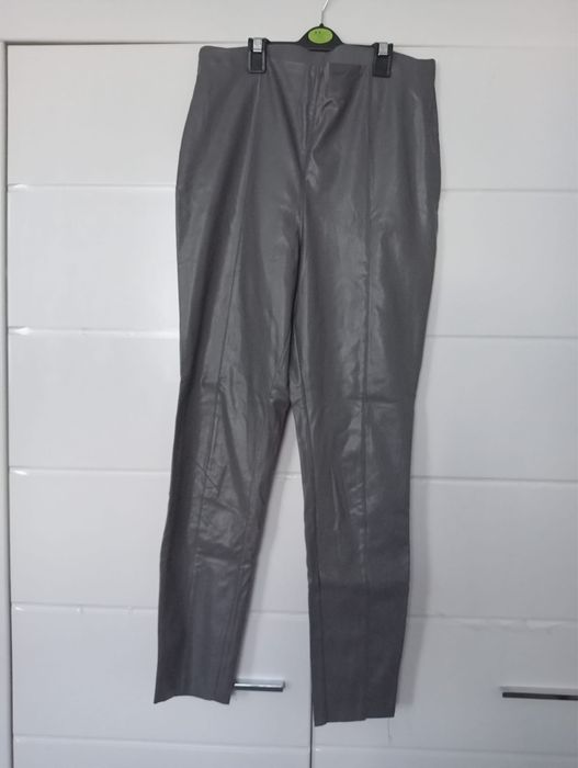 Szare popielate spodnie z eko skóry rozmiar 42 H&M