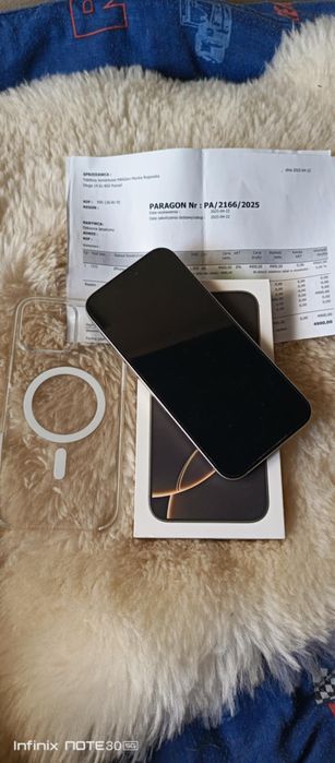 Iphone 16 Pro max. Idealny jak w dniu zakupu. Bateria 97% za gotowke