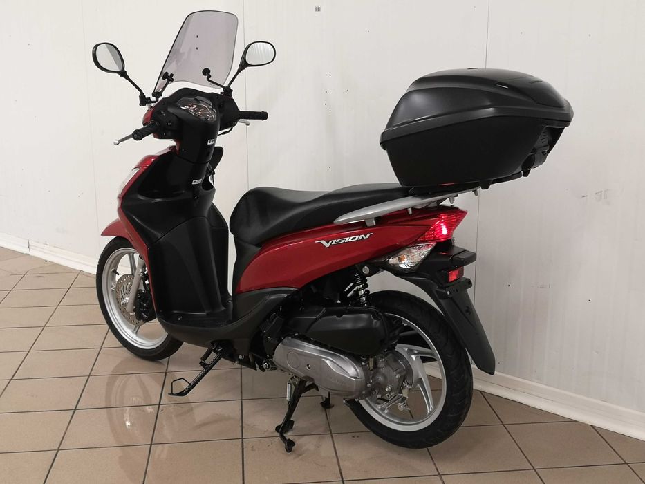 Honda NSC 110 Vision  Tylko 004400 km !!!  Jak NOWA !