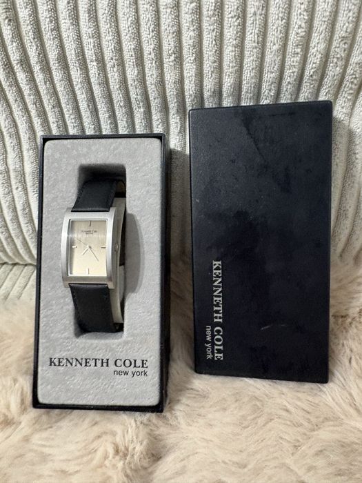 zegarek marki Kenneth Cole New York czarny