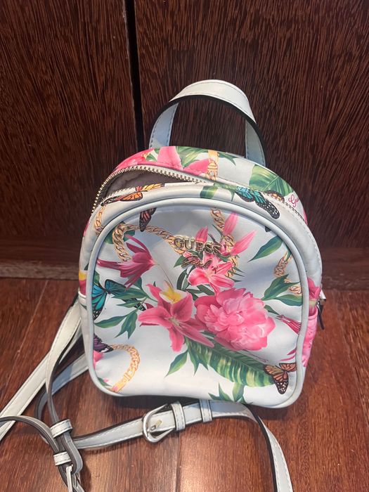 Mochila de menina Guess