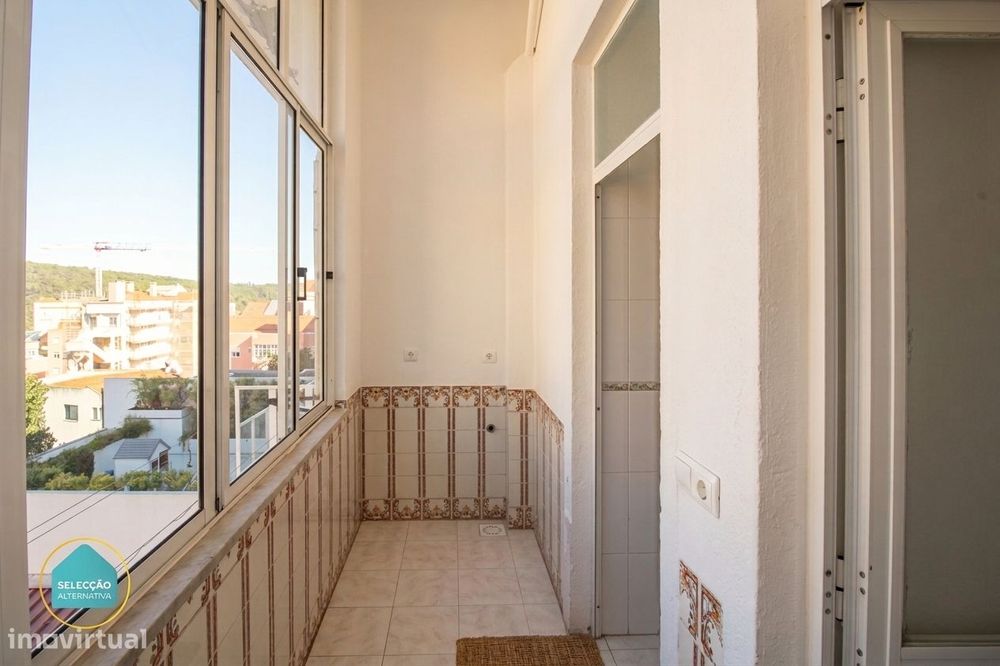 Apartamento T2+1 com em Campo de Ourique.