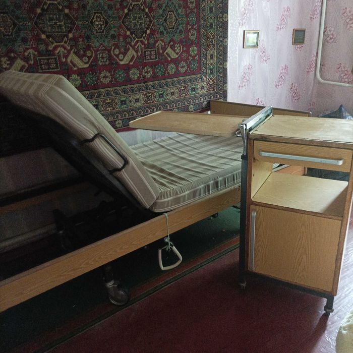 Ліжко реанімаційне