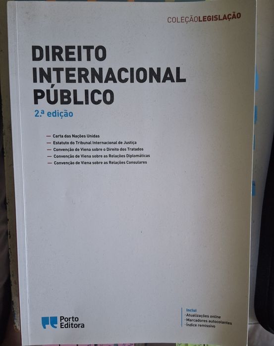 Livros/Códigos de Direito