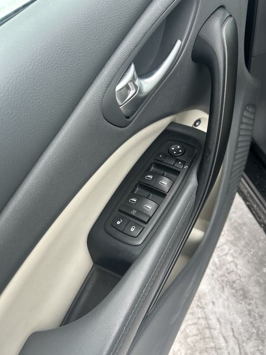 Продаю авто Dodge Dart 2012 року