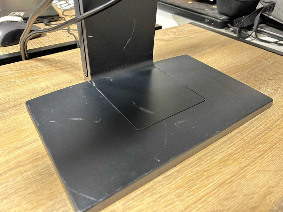 Монітор HP LP2465 / 24" FullHD / S-PVA/ DVI, USB, HDMI* / VESA 100x100