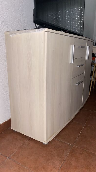 Movel aparador beje