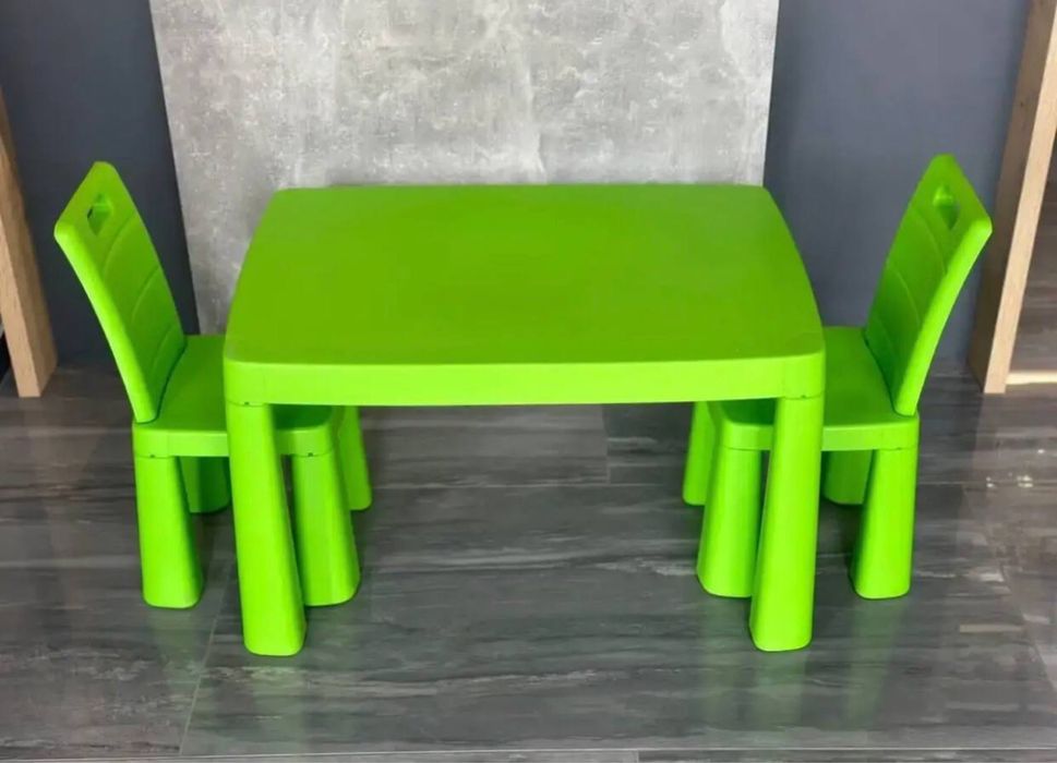 Столик пластиковий дитячий, столик Долоні з кріселком