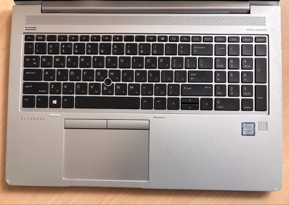 HP EliteBook 850 G6•15,6" IPS•Core i5-8250U•8-16•256SSD