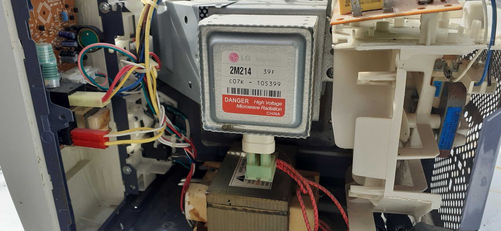 Микроволновка LG 6346 по запчастям