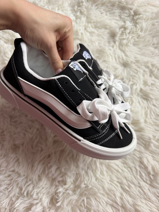 Жіночі Кеди Vans KNU Skool Platform Black White