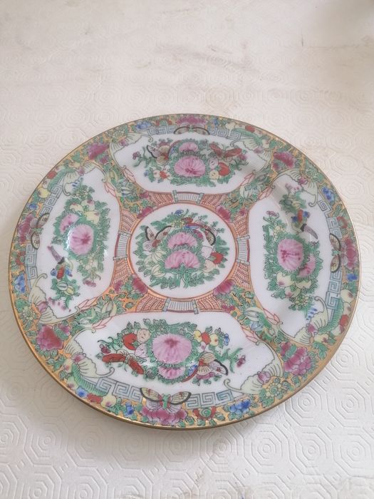 Prato em porcelana chinesa
