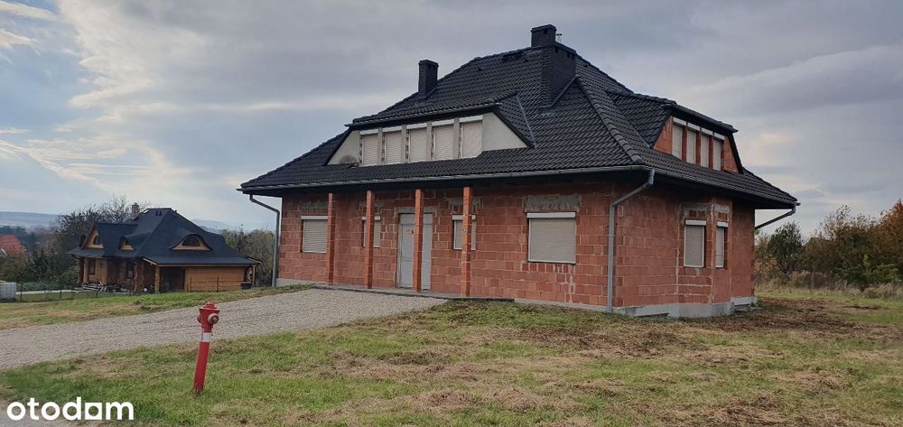 Dom wolnostojący stan surowy zamknięty