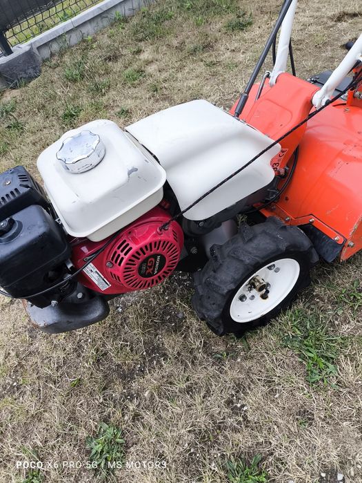 Glebogryzarka z napędem Orec silnik Honda 5.5 HP