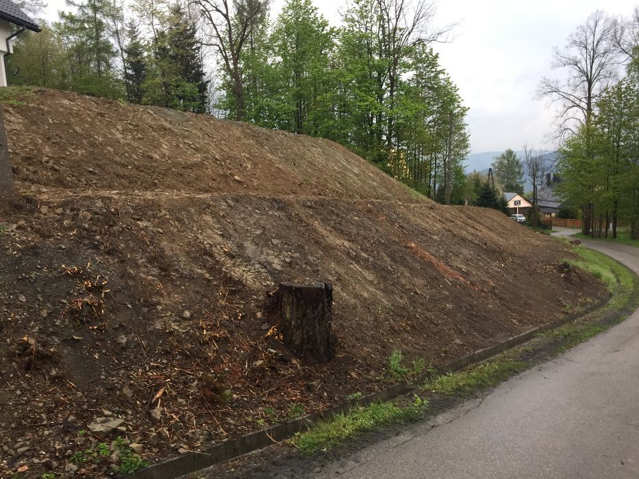 Prace ziemne, koparka, minikoparka,młot, wywrotka, kamień, kruszywa