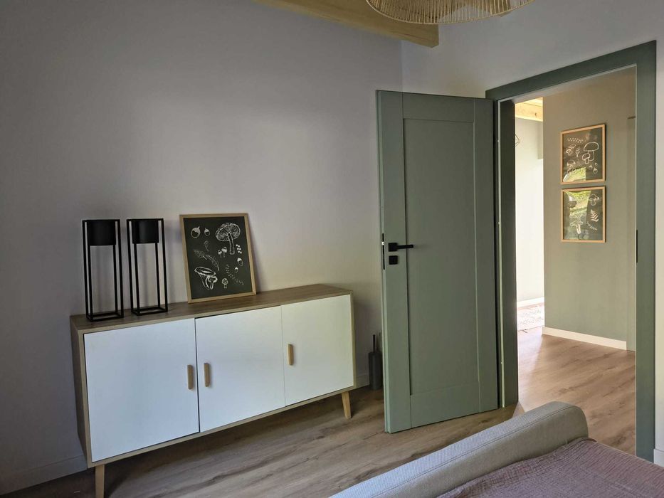 Domek nad jeziorem 'w sam las'