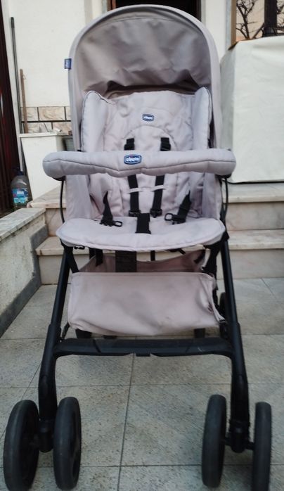 Carrinho de Bebê marca  CHICO