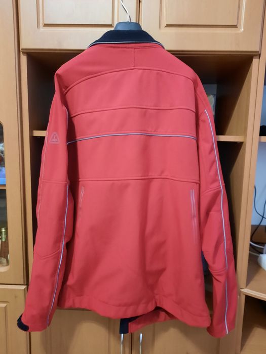 Куртки весна осінь літо