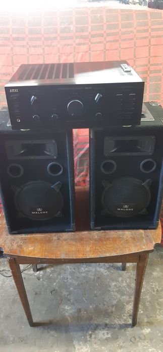 Усилитель акаі з колонками