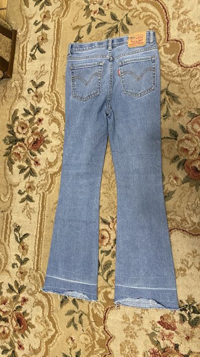 Джинси Levis на дівчинку 10 років