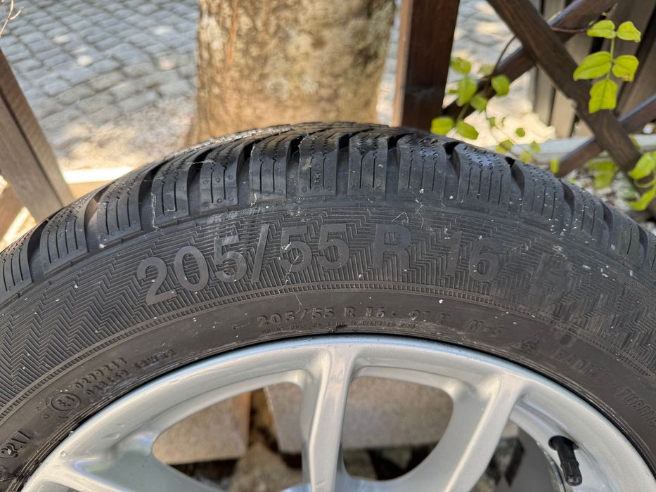 Jantes BMW 16” originais + 4 pneus novos