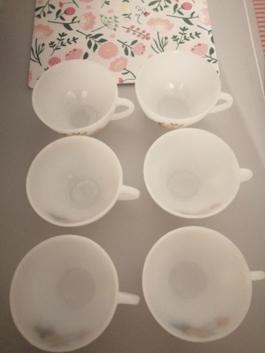6 Canecas / chávenas de porcelana