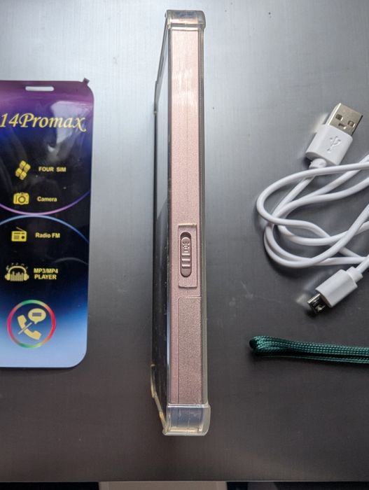 Кнопочний телефон кнопковий